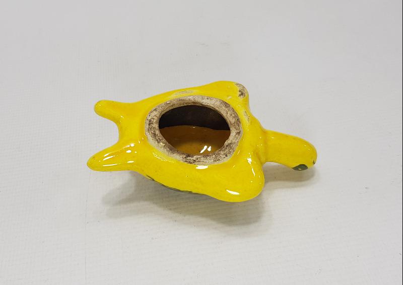 SITKI OLÇAR İMZALI KÜTAHYA SERAMİK SARI KAPLUMBAĞA BİBLOSU