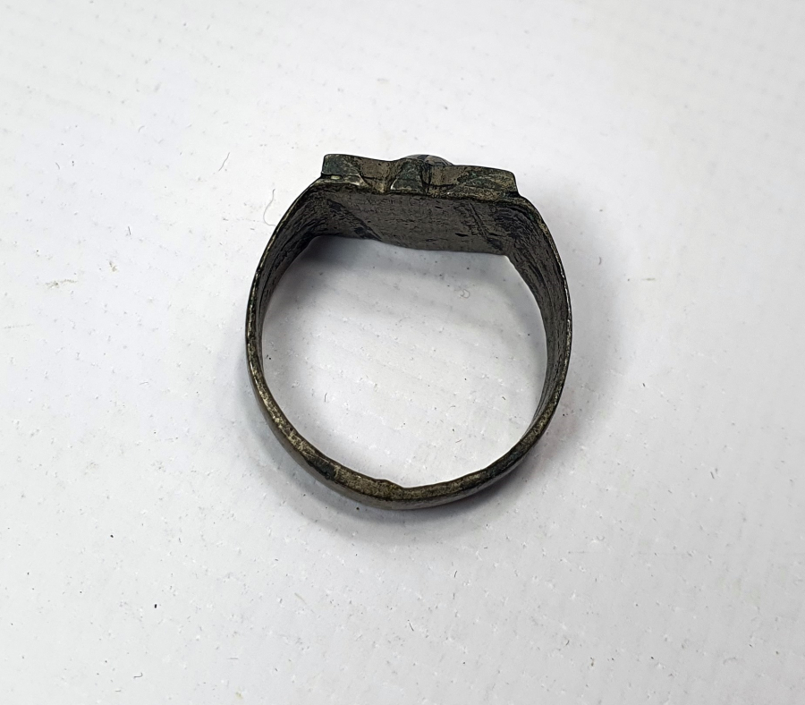 1800 BAŞLARI SAVAT İŞÇİLİKLİ AİLE TASFİRLİ ÇERKES İŞİ GÜMÜŞ YÜZÜK