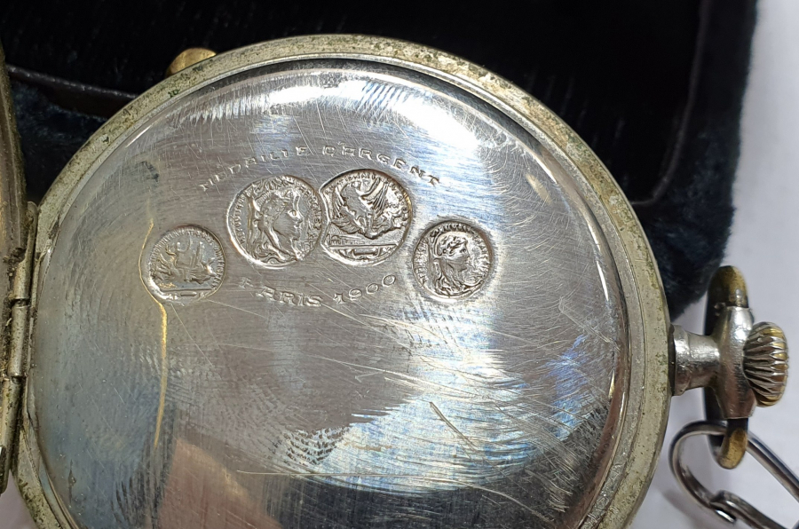 1900 BAŞLARI ÖDÜLLÜ CEP SAATİ