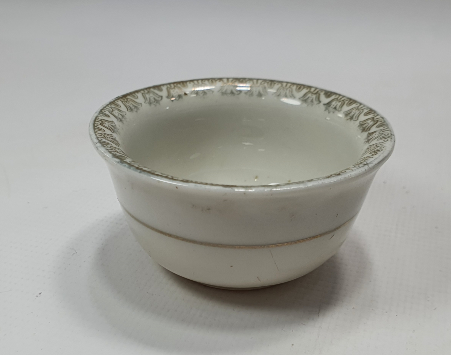 OSMANLI DÖNEMİ AY YILDIZLI VE ALTIN VARAKLI ZARF FİNCANI