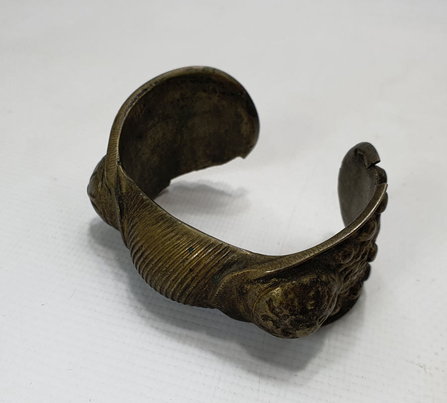 OSMANLI DÖNEMİ NADİR FORMDA RUM İŞİ PAZUBEND