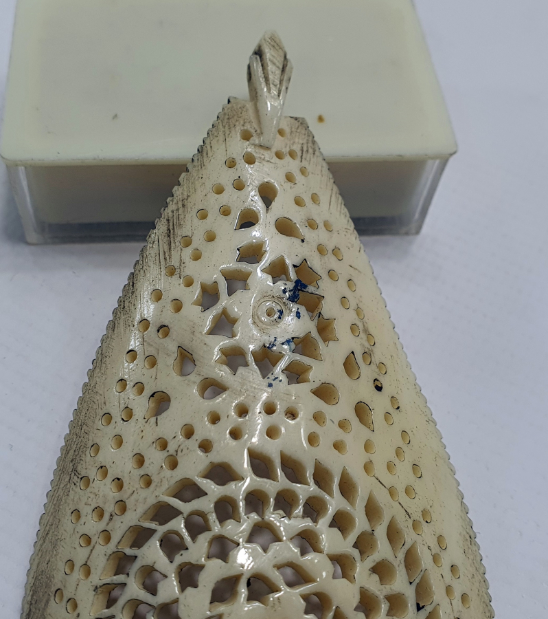 OSMANLI DÖNEMİ ÜZERİ MÜHRÜ SÜLEYMAN MOTİFLİ BÜYÜK BOY KEMİK KOLYE