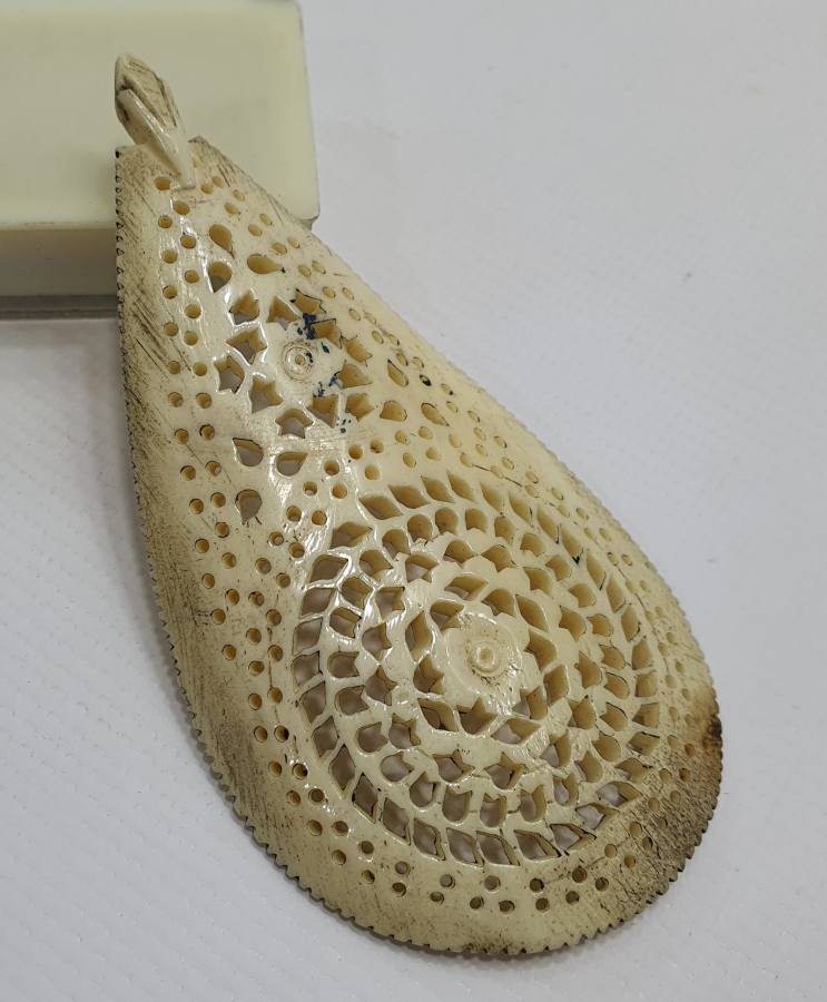 OSMANLI DÖNEMİ ÜZERİ MÜHRÜ SÜLEYMAN MOTİFLİ BÜYÜK BOY KEMİK KOLYE