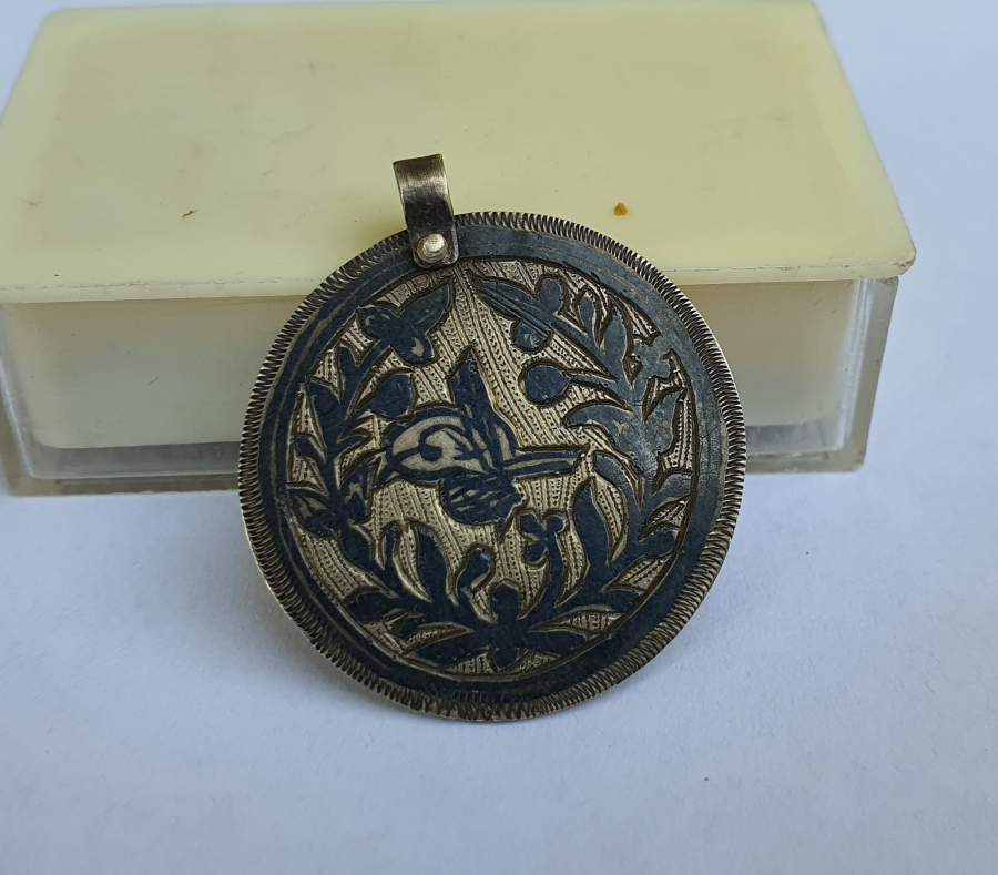 OSMANLI DÖNEMİ ÜZERİNDE OSMANLI TUĞRASI BULUNAN SAVAT İŞÇİLİKLİ KOLYE UCU