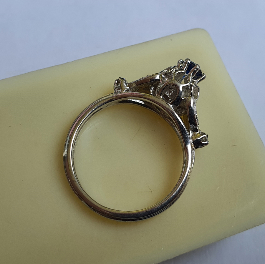 SAFİR VE PIRLANTA TAŞLI ANTİKA YÜZÜK