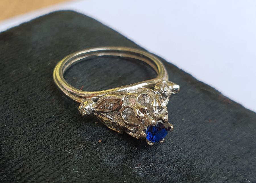 SAFİR VE PIRLANTA TAŞLI ANTİKA YÜZÜK