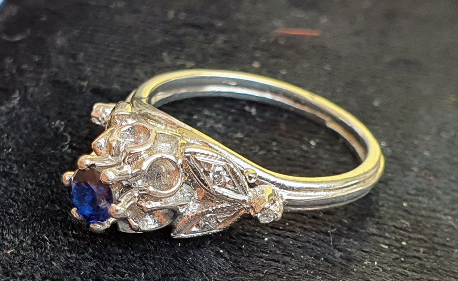 SAFİR VE PIRLANTA TAŞLI ANTİKA YÜZÜK