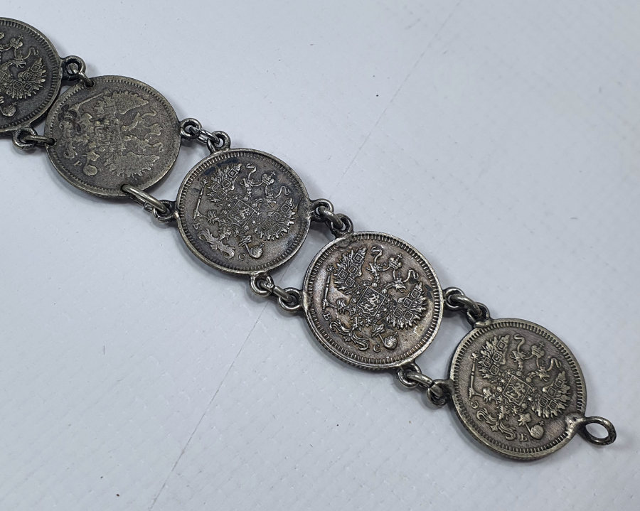 ÜZERİNDE 1914-15 YILLARINA AİT RUS PARALARI BULUNAN GÜMÜŞ ÇERKES BİLEKLİK