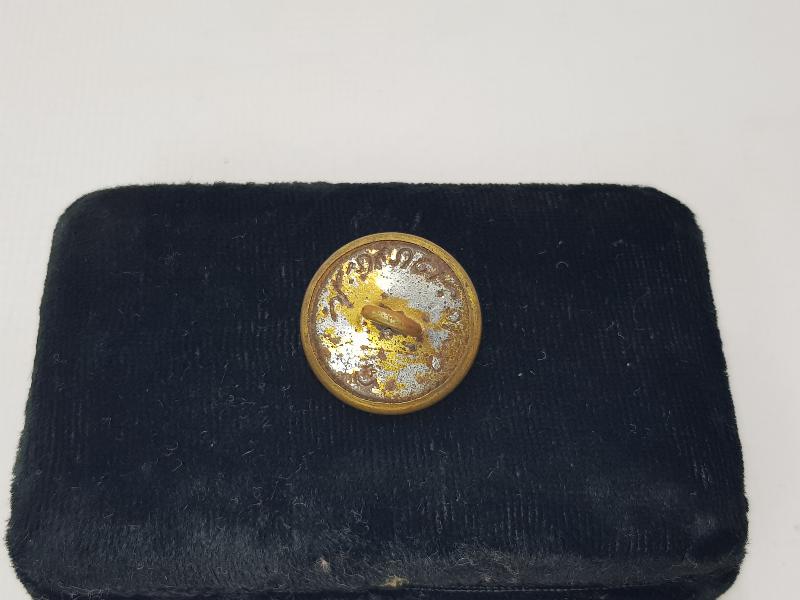 1. DÜNYA SAVAŞI DÖNEMİ OSMANLICA YAZILI NADİR FORMDA SUBAY DÜĞMESİ 