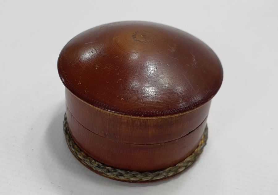 1900 BAŞLARI AHŞAP KABINDA NADİR AVRUPA PUSULA 