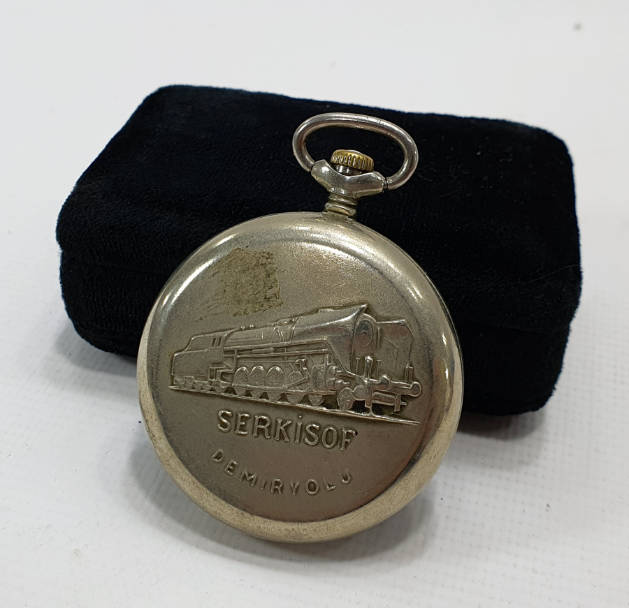 ARKASI TRENLİ SERKİSOF MARKA KURMALI CEP SAATİ