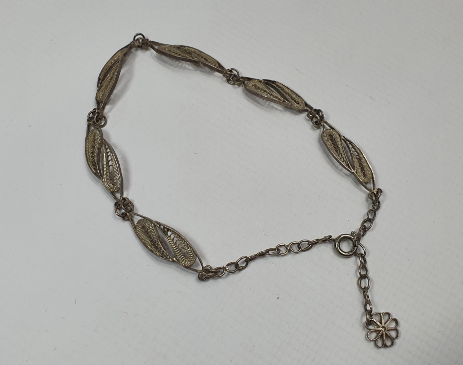 TELKARİ İŞÇİLİKLİ GÜMÜŞ BİLEKLİK