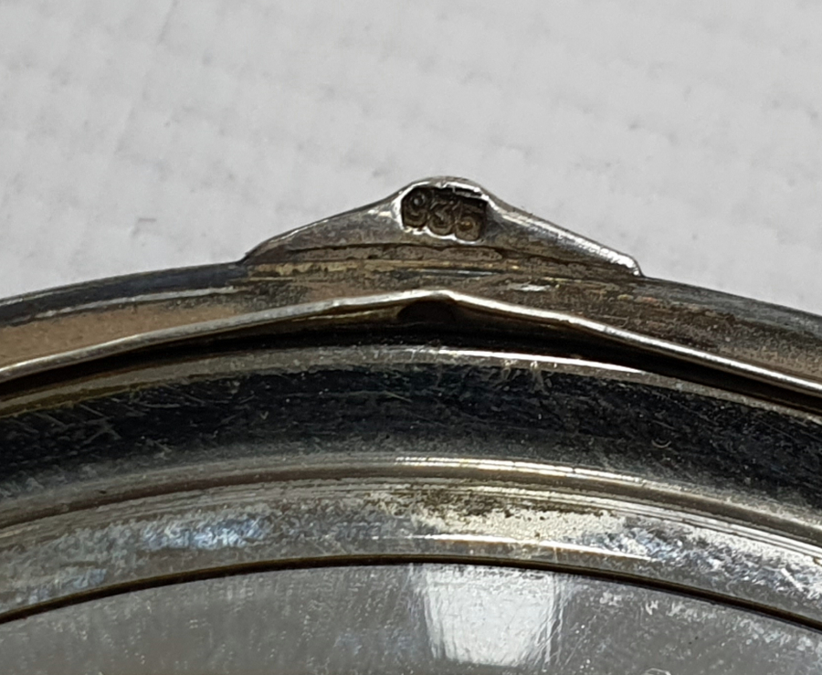 1900 BAŞLARI ÜZERİ MİNE İŞÇİLİKLİ GÜMÜŞ PUDRİYER