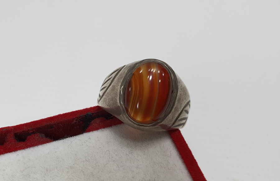 ÜZERİ HARELİ SÜLEYMANİYE AKİKLİ GÜMÜŞ YÜZÜK