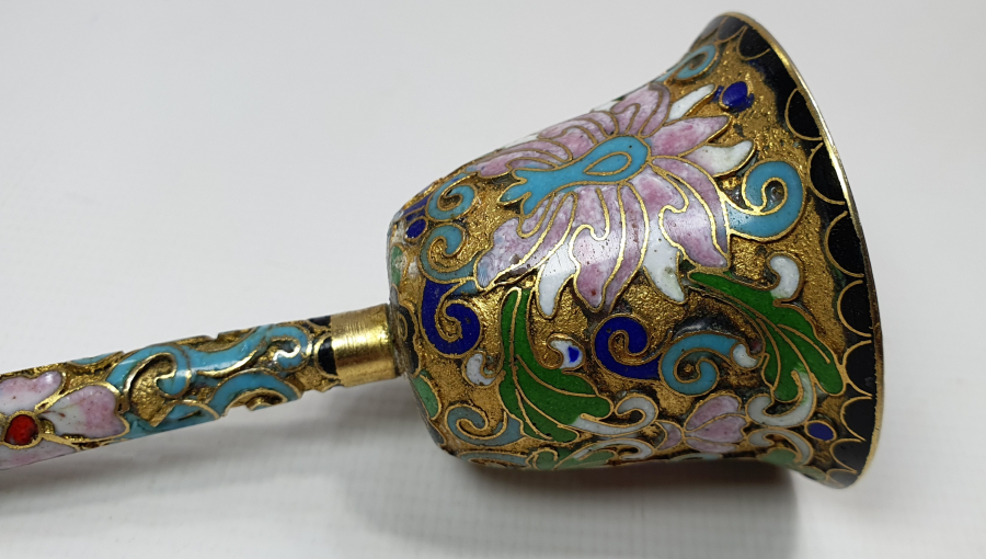 ÜZERİ MİNE İŞÇİLİKLİ UŞAK ZİLİ