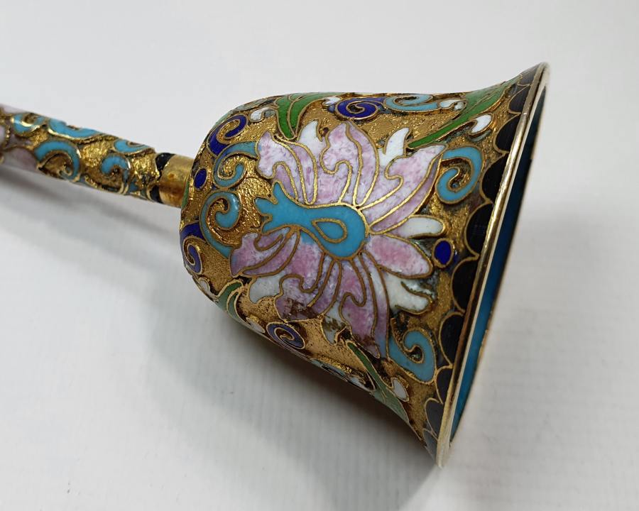 ÜZERİ MİNE İŞÇİLİKLİ UŞAK ZİLİ