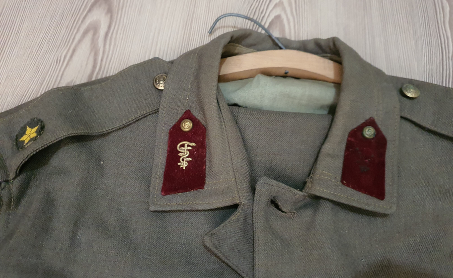 KORE SAVAŞI DÖNEMİ KORE TÜRK TUĞAYI PEÇLİ TABİP SUBAY KIYAFETİ