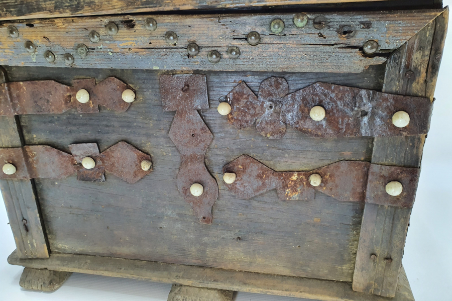 OSMANLI DÖNEMİ FİL AYAKLI NADİR ÇEYİZ SANDIĞI