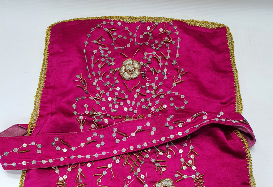 OSMANLI DÖNEMİ İPEK VE SIRMA İŞÇİLİKLİ KUR'AN I KERİM KABI