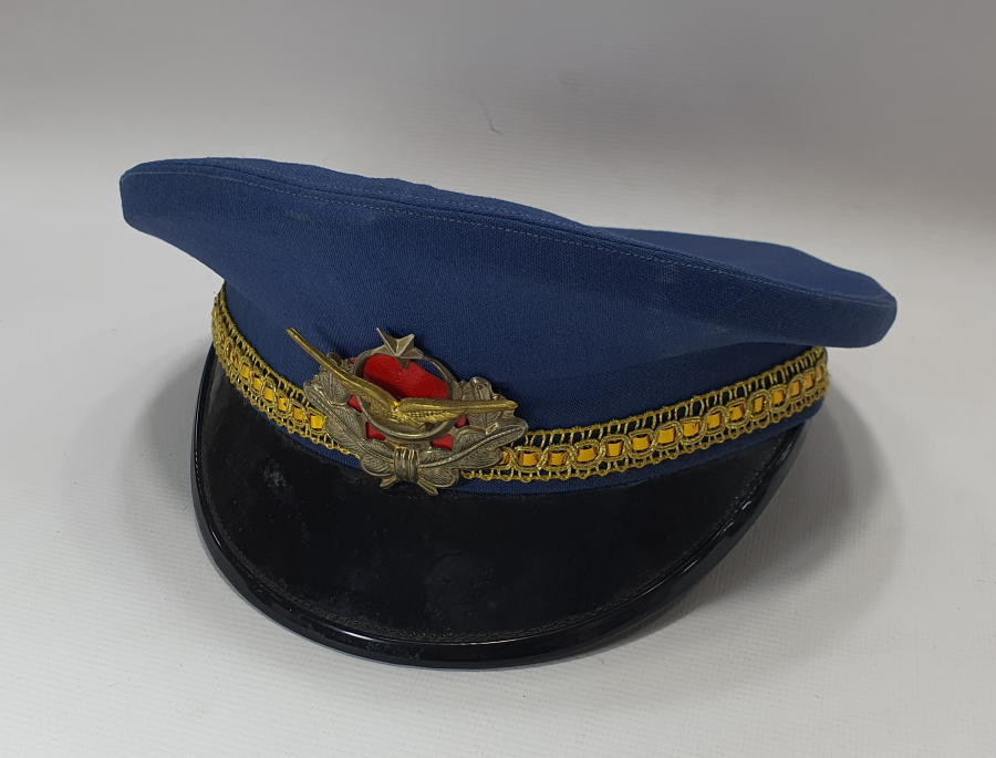 ANTİKA HAVA SUBAYI ŞAPKASI