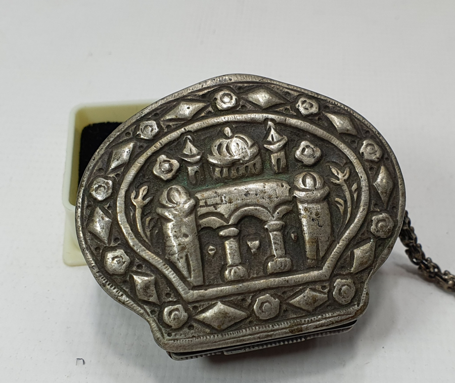 OSMANLI DÖNEMİ ARNAVUT ZİNCİRLİ GÜMÜŞ ENFİYE KUTUSU