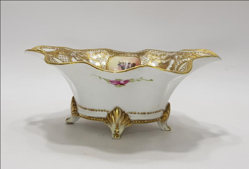 OSMANLI PAZARI: ALTIN SIVAMA ORYANTAL KADIN FİGÜRLÜ PORSELEN ŞEKERLİK