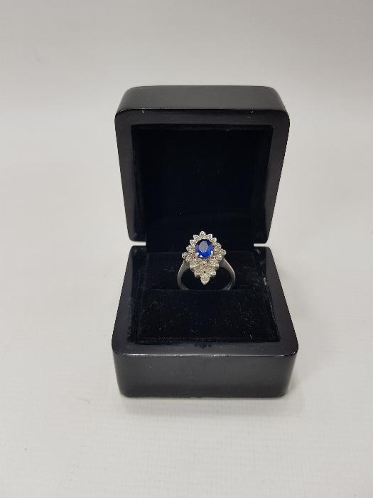 SAFİR TAŞLI PIRLANTA YÜZÜK 