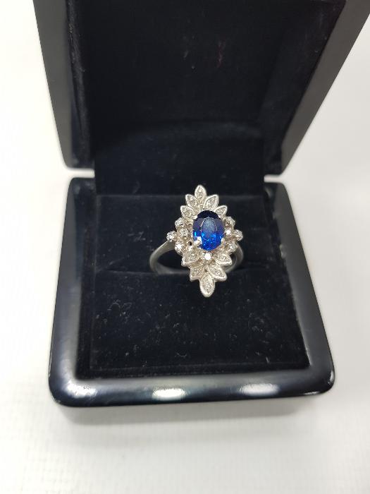 SAFİR TAŞLI PIRLANTA YÜZÜK 