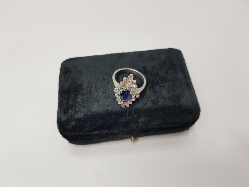 SAFİR TAŞLI PIRLANTA YÜZÜK 