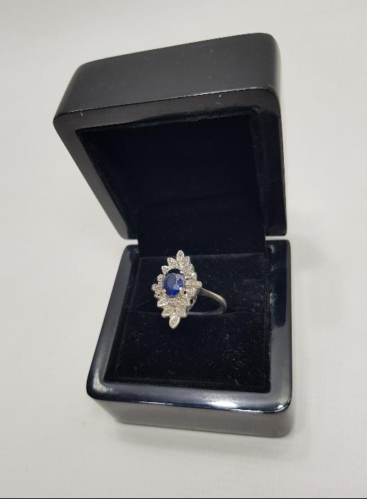 SAFİR TAŞLI PIRLANTA YÜZÜK 