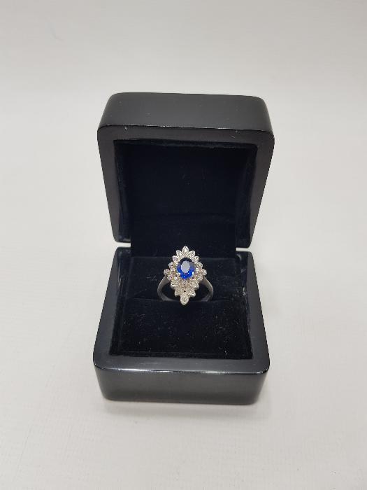 SAFİR TAŞLI PIRLANTA YÜZÜK 