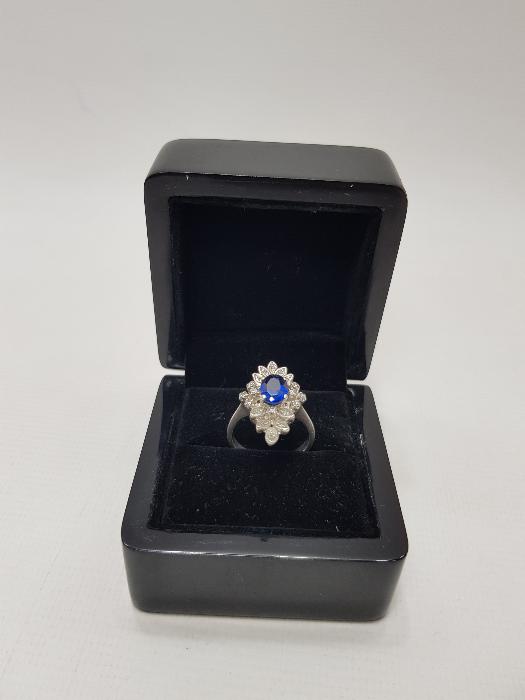 SAFİR TAŞLI PIRLANTA YÜZÜK 