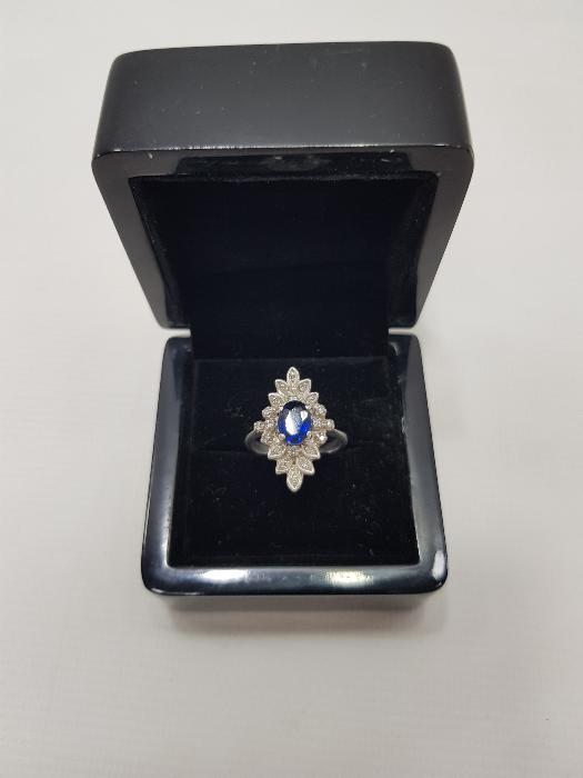 SAFİR TAŞLI PIRLANTA YÜZÜK 