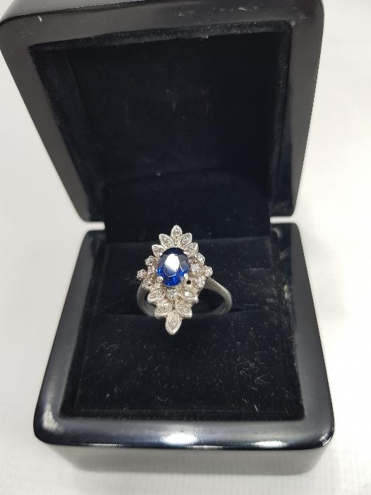 SAFİR TAŞLI PIRLANTA YÜZÜK 