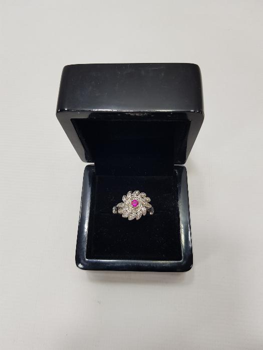 YAKUT TAŞLI PIRLANTA YÜZÜK