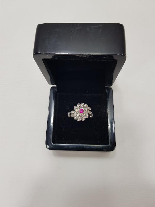 YAKUT TAŞLI PIRLANTA YÜZÜK