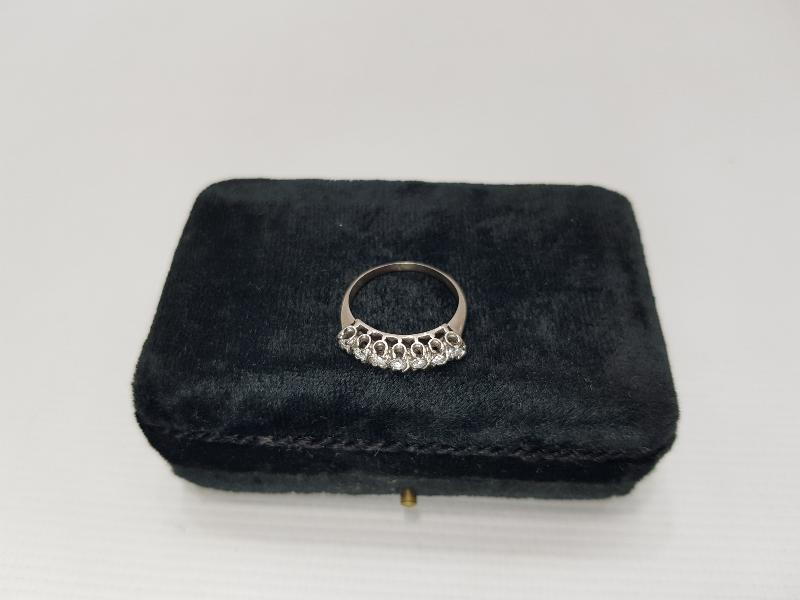 YEDİTAŞLI PIRLANTA YÜZÜK 