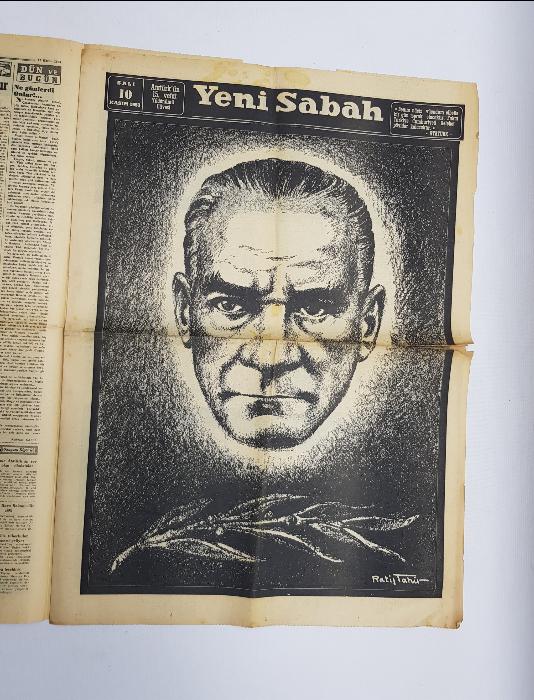 10 KASIM 1953 YENİ SABAH GAZETESİ: ATATÜRK'ÜN NAAŞI BUGÜN ANITKABİR'E TEVDİ EDİLİYOR