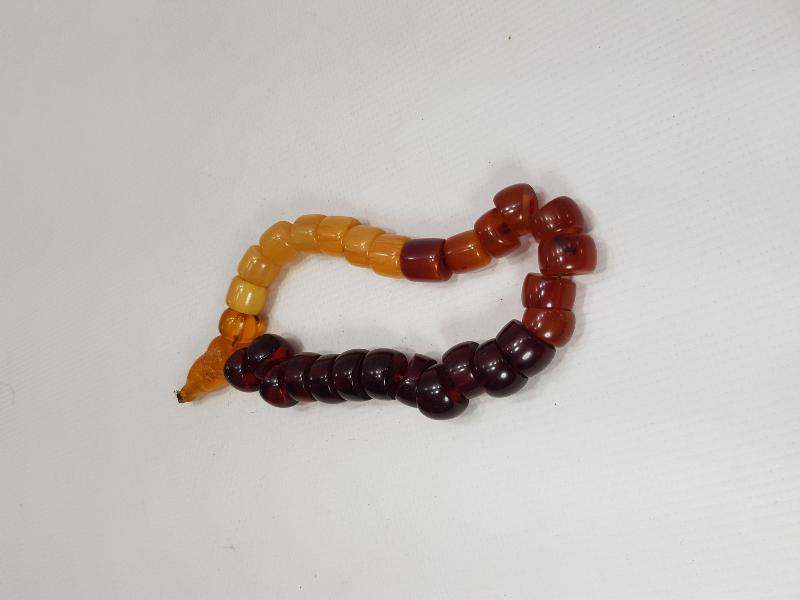 KEHRİBAR, KATALİN VE BAĞA TANELERDEN OLUŞAN ANTİKA TESBİH 