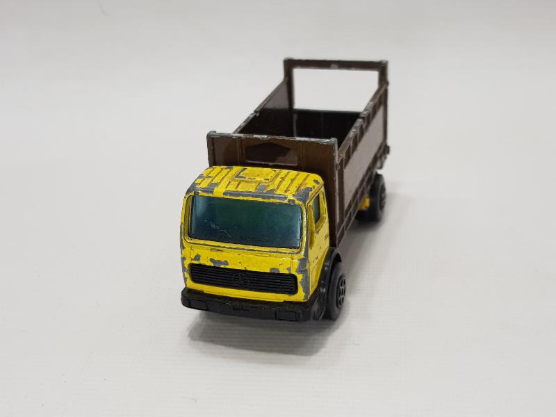 MAJORETTE MERCEDES OYUNCAK KAMYON 