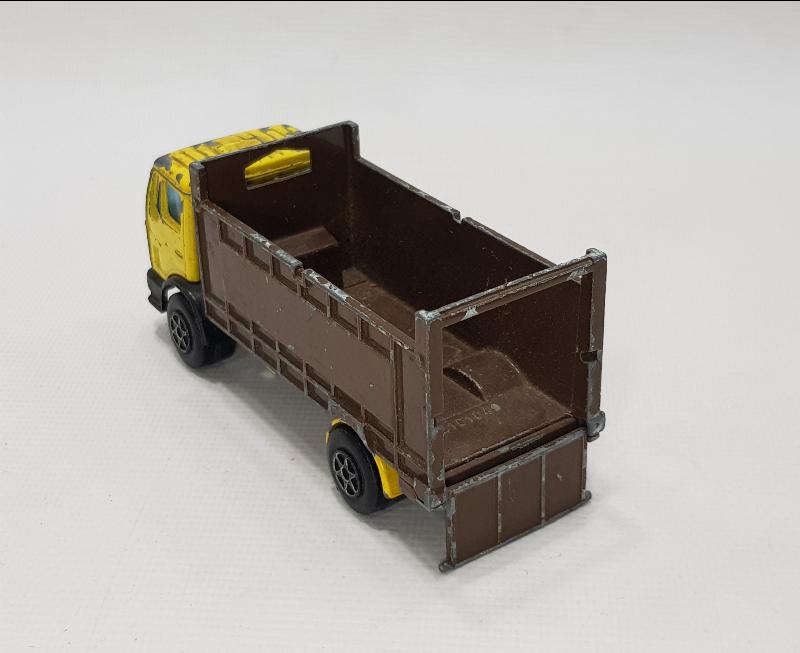 MAJORETTE MERCEDES OYUNCAK KAMYON 