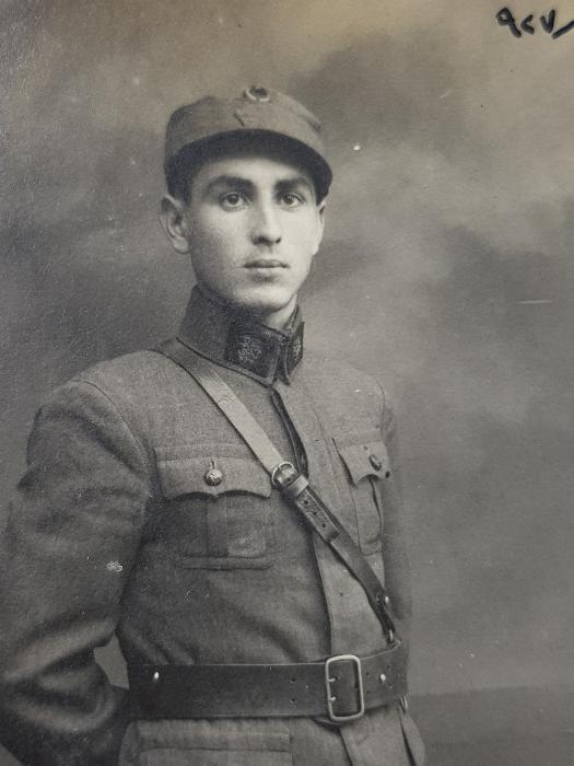 OSMANLI DÖNEMİ KULELİ ASKERİ LİSE ÖĞRENCİLERİ 