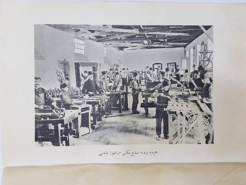 OSMANLI GRAVÜR: BURSA HAMİDİYE SANAYİ MEKTEBİ MARANGOZHANESİ