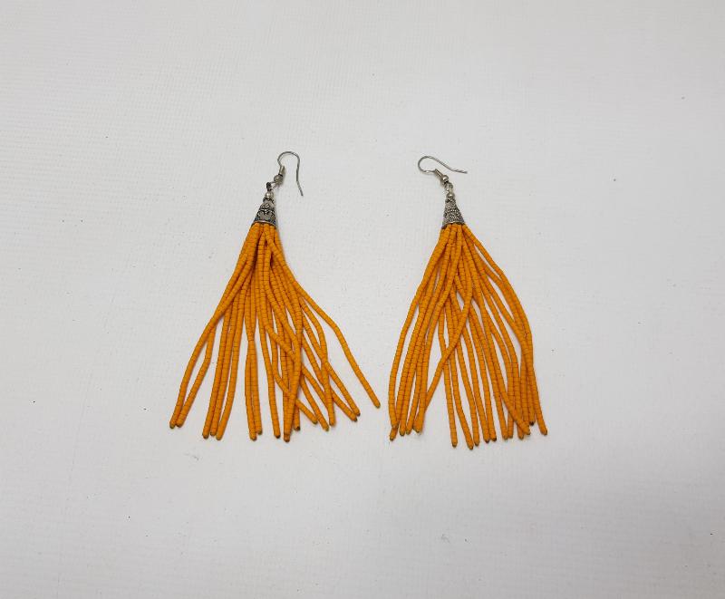 SARI RENKLİ TAŞLARDAN MAMÜL BİR ÇİFT KÜPE