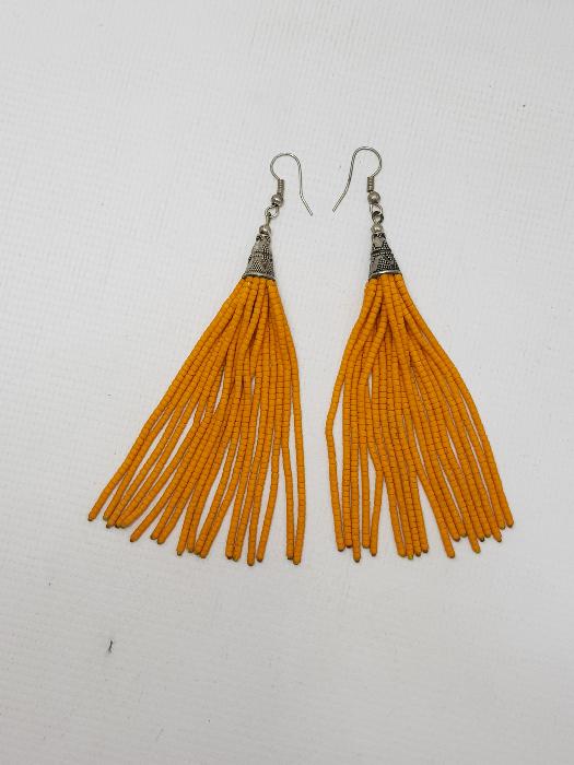 SARI RENKLİ TAŞLARDAN MAMÜL BİR ÇİFT KÜPE