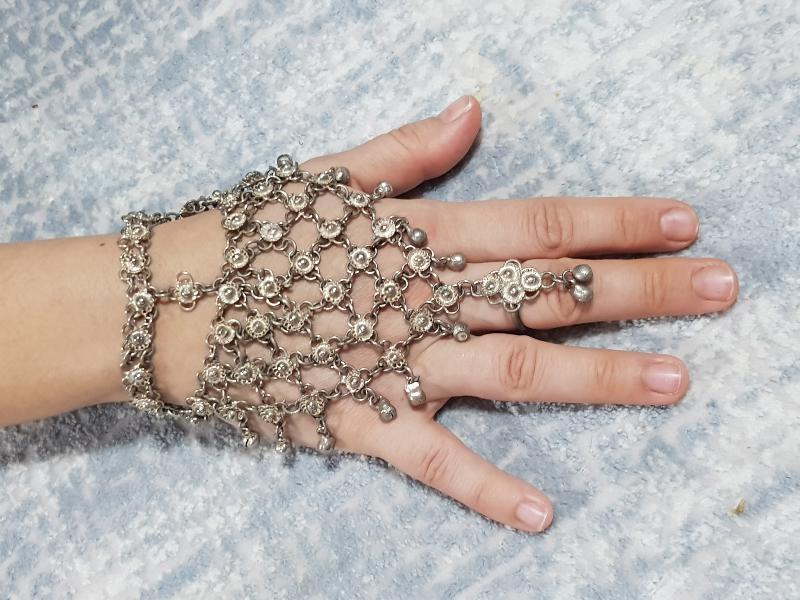 TÜRKMEN İŞİ NADİR FORMDA TAKI