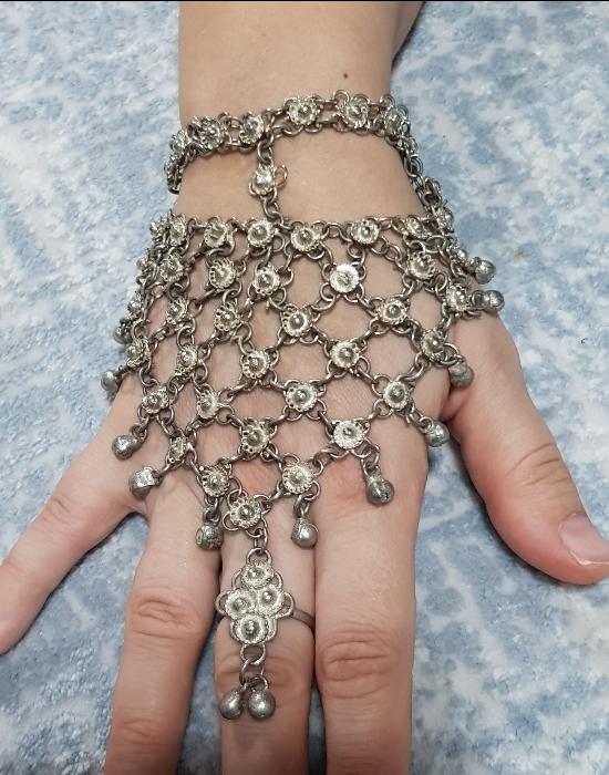 TÜRKMEN İŞİ NADİR FORMDA TAKI