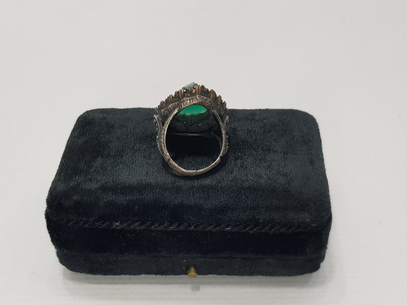 YEŞİM TAŞLI HÜRREM YÜZÜK 