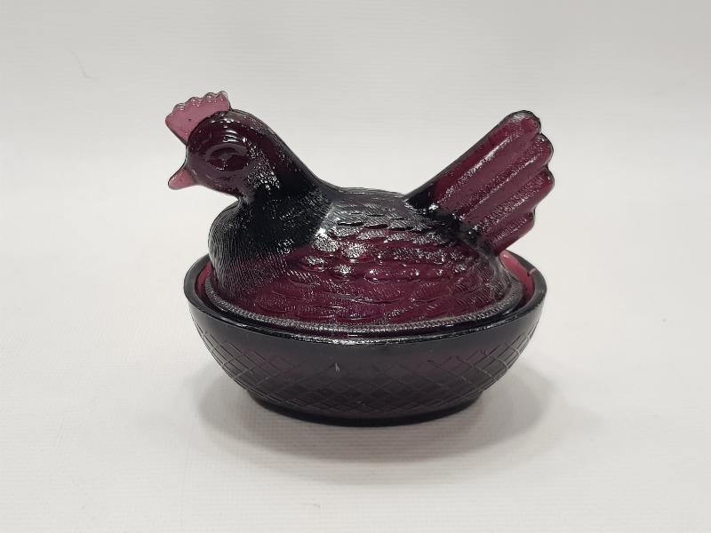 YUMURTLAYAN TAVUK TEMALI MURANO ŞEKERLİK 