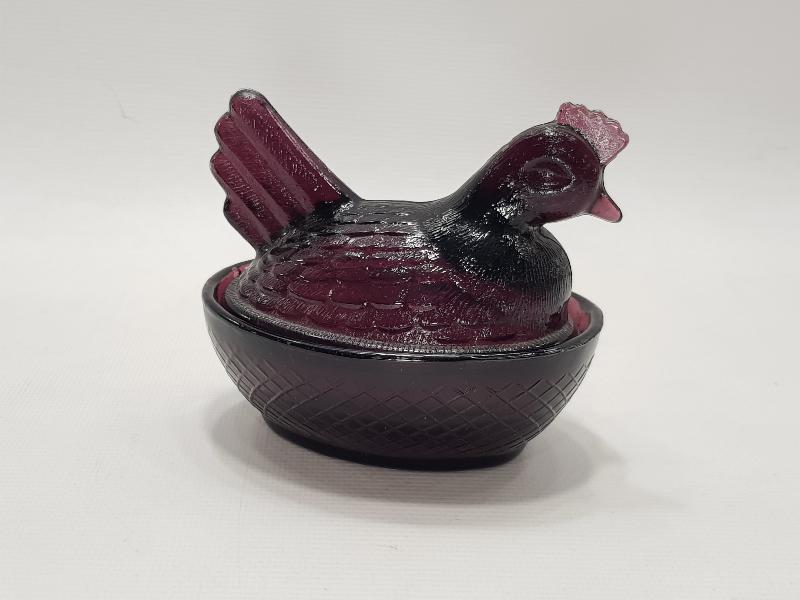 YUMURTLAYAN TAVUK TEMALI MURANO ŞEKERLİK 